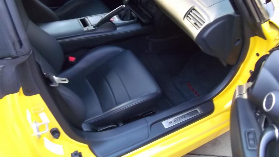 Интерьер Honda S2000 (AP1) 2002 года  (фото 22 из 54)